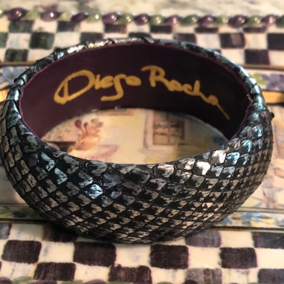 Diego Rocha Hand-painted Python Bangle - Picture 3 of 4